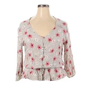 NWT C&C California Floral 3/4 Sleeve Top Blouse V-Neck Tassels Size Medium